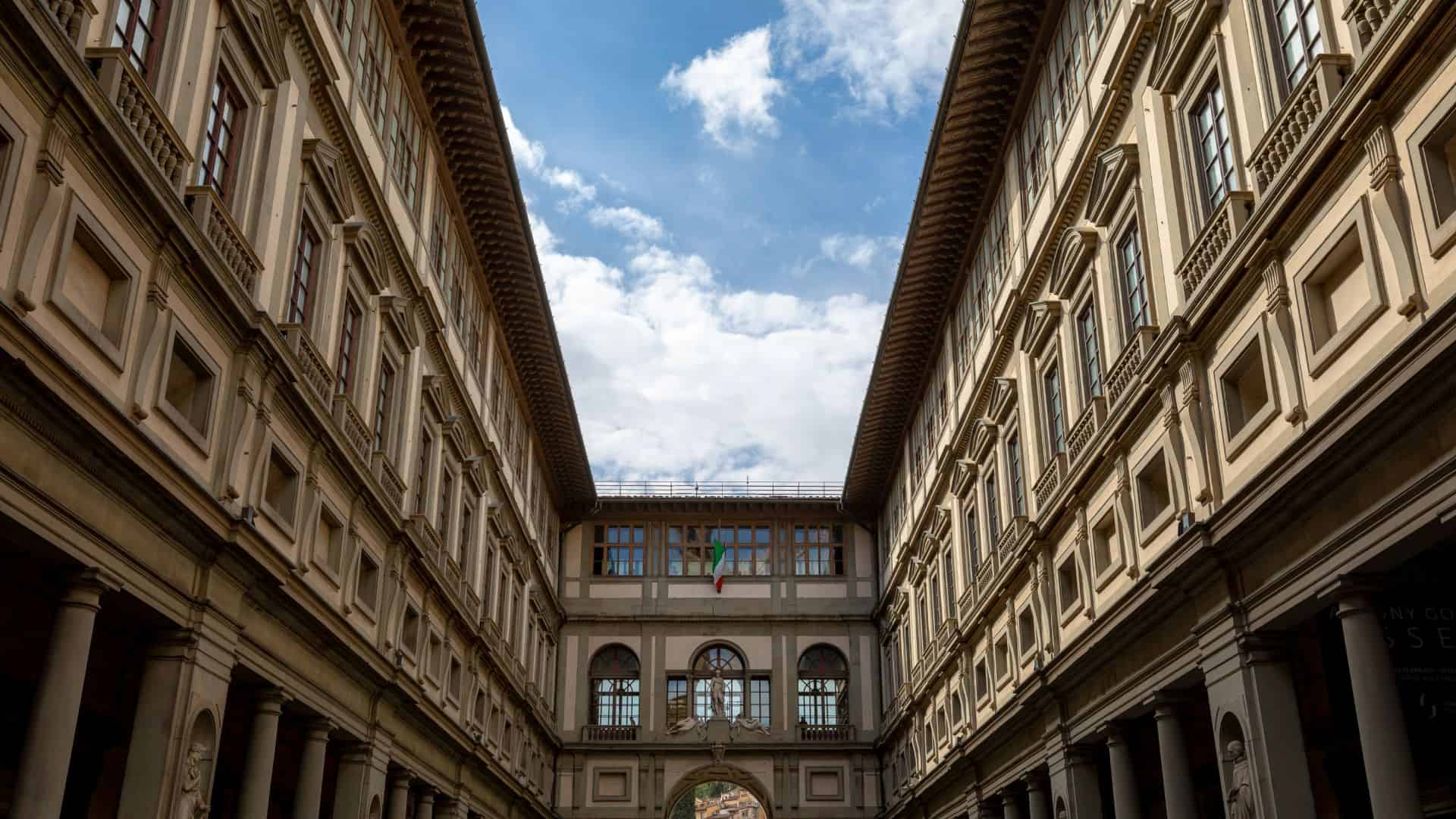 La galleria degli Uffizi a Firenze