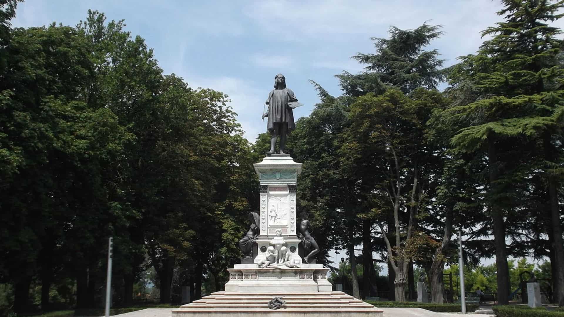 Il monumento di Raffaello